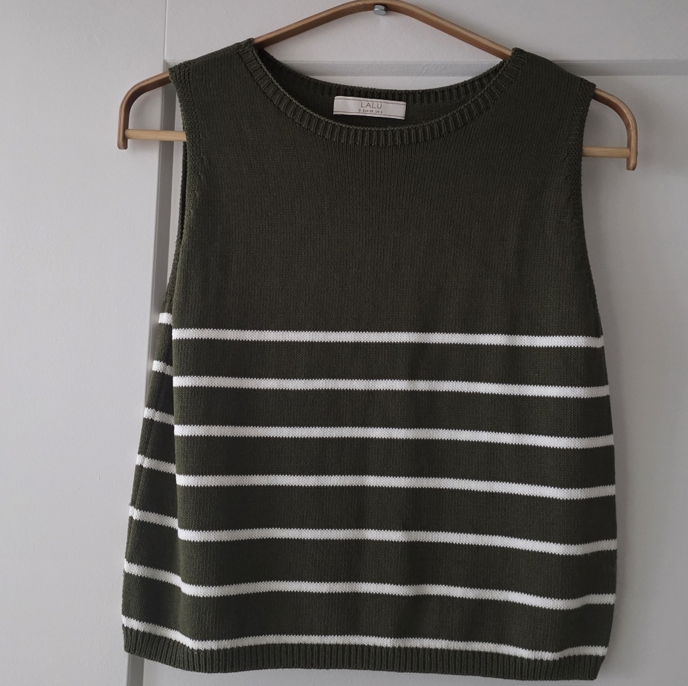 Striped Sleeveless Knit Top